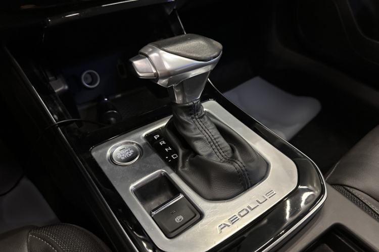Used Dongfeng Aeolus Yixuan 2020 230T Automatic Cool Edition Gear Lever