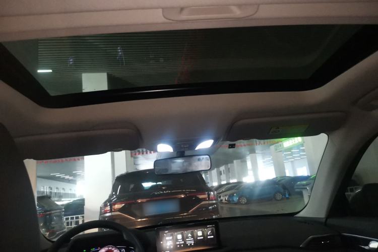 Used Dongfeng Aeolus Yixuan 2020 230T Automatic Dazzle Track Edition Headliner