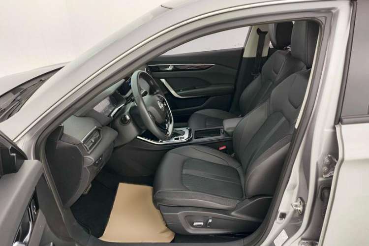 Used Dongfeng Aeolus Yixuan 2020 230T Automatic Advanced Edition Interior 2