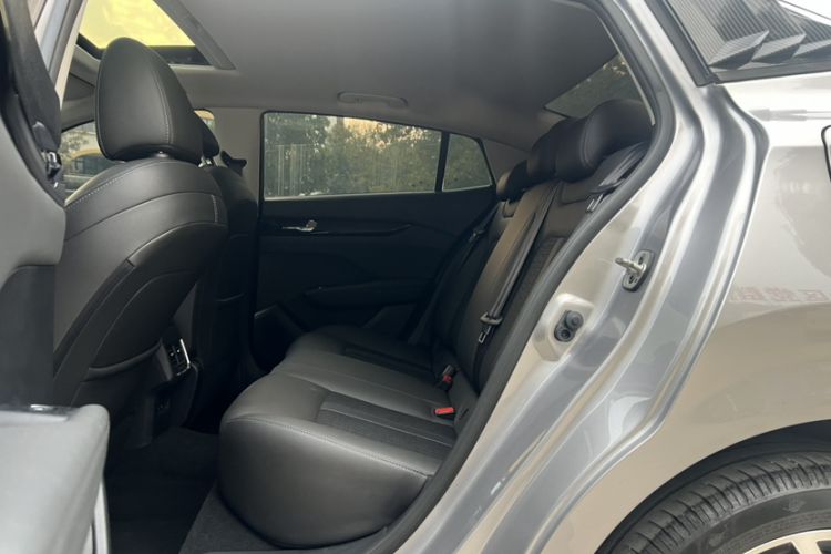 Used Dongfeng Aeolus Yixuan 2020 230T Automatic Advanced Edition Interior 2