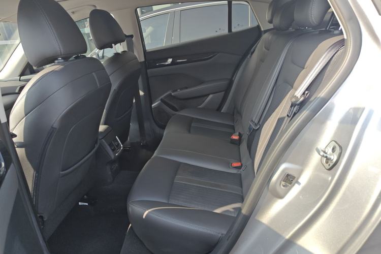 Used Dongfeng Aeolus Yixuan 2020 230T Automatic Cool Edition Interior 4