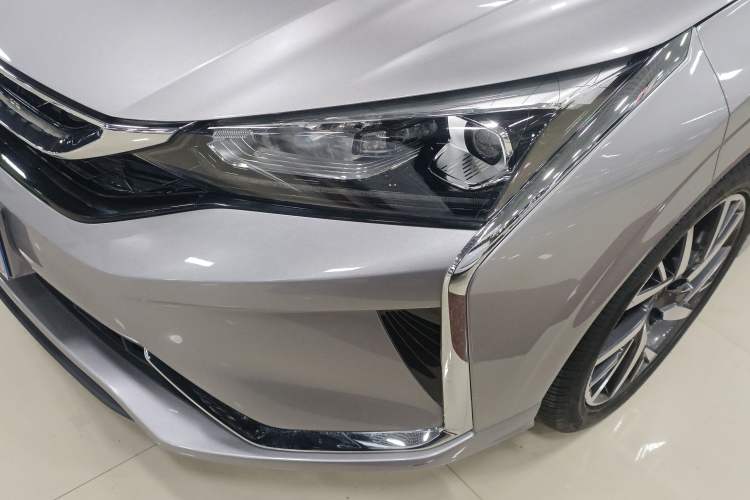 Used Dongfeng Aeolus Yixuan 2020 230T Automatic Dazzle Track Edition Left Front Headlight