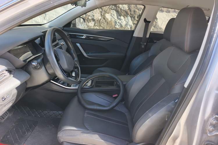 Used Dongfeng Aeolus Yixuan 2020 230T Automatic Dazzle Track Edition Left Front Seat