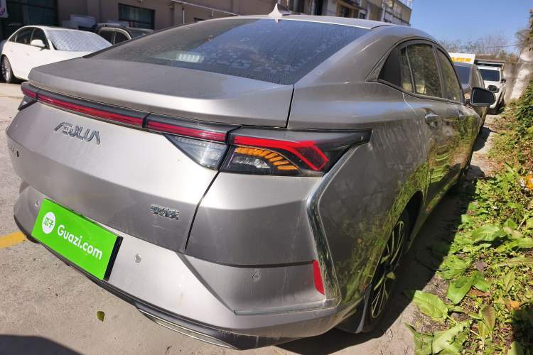Used Dongfeng Aeolus Yixuan 2020 230T Automatic Dazzle Track Edition Rear Right 45 Deg