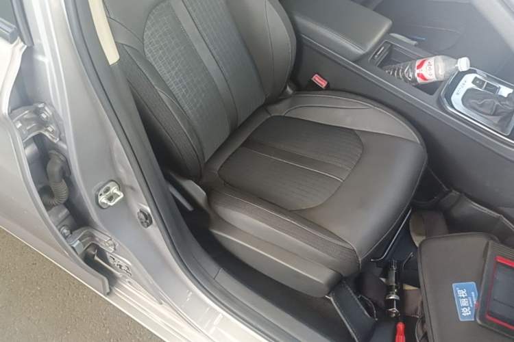 Used Dongfeng Aeolus Yixuan 2020 230T Automatic Advanced Edition Right Front Seat