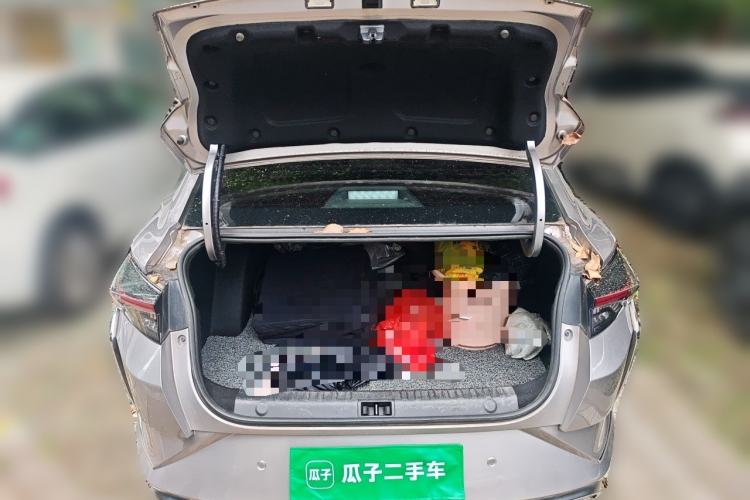 Used Dongfeng Aeolus Yixuan 2020 230T Automatic XuanYao Track Rider Edition Trunk