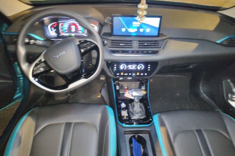Used Dongfeng Aeolus Yixuan 2020 230T Automatic Dazzle Track Edition Interior 2
