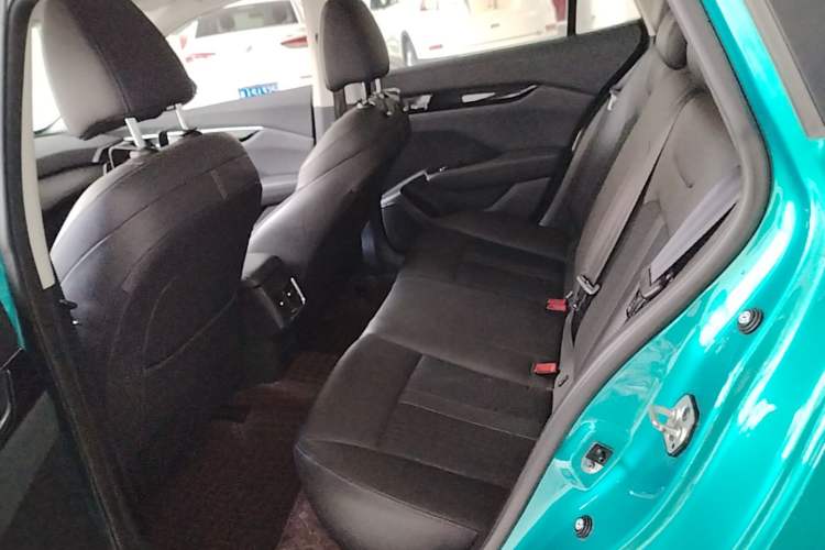 Used Dongfeng Aeolus Yixuan 2020 230T Automatic Advanced Edition Left Rear Seat
