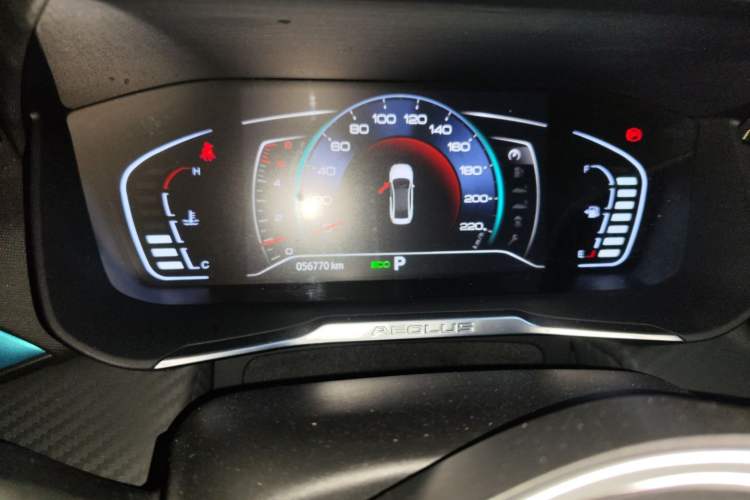 Used Dongfeng Aeolus Yixuan 2020 230T Automatic Dazzle Track Edition Odometer Close Up