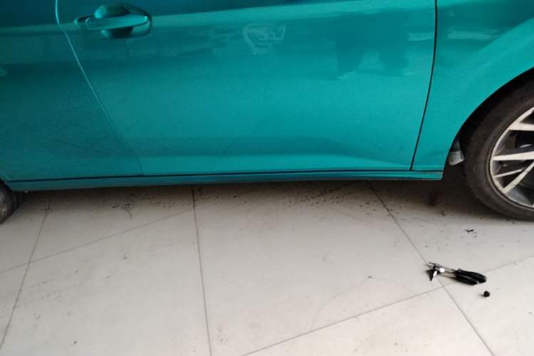 Used Dongfeng Aeolus Yixuan 2020 230T Automatic Advanced Edition Right Side Sill