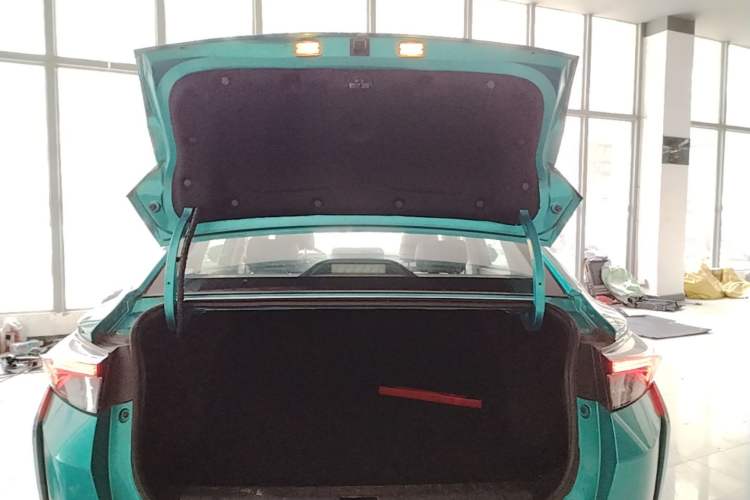Used Dongfeng Aeolus Yixuan 2020 230T Automatic Advanced Edition Trunk