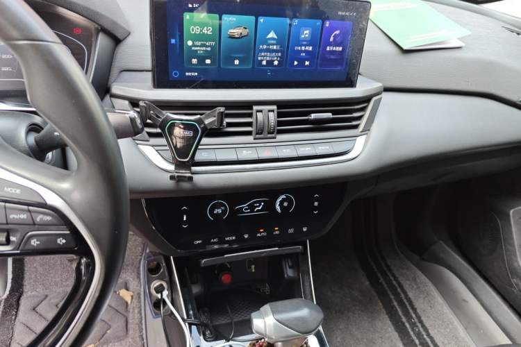 Used Dongfeng Aeolus Yixuan 2020 230T Automatic Cool Track Edition Audio And AC Panel