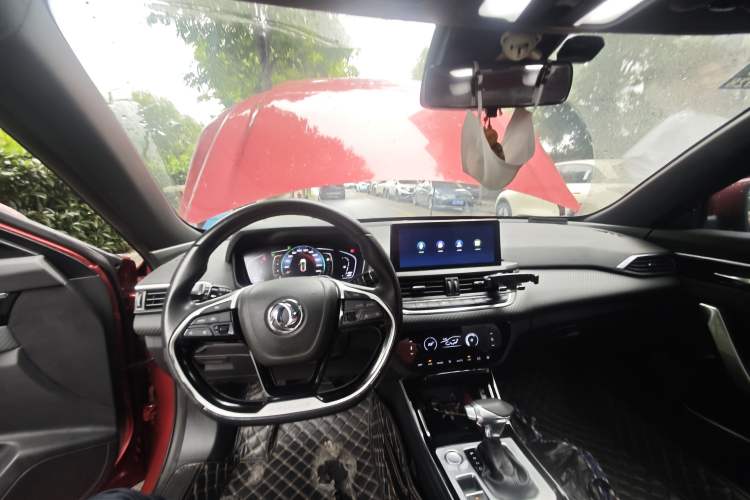 Used Dongfeng Aeolus Yixuan 2020 230T Automatic Cool Stylish Dark Knight Edition Center Console