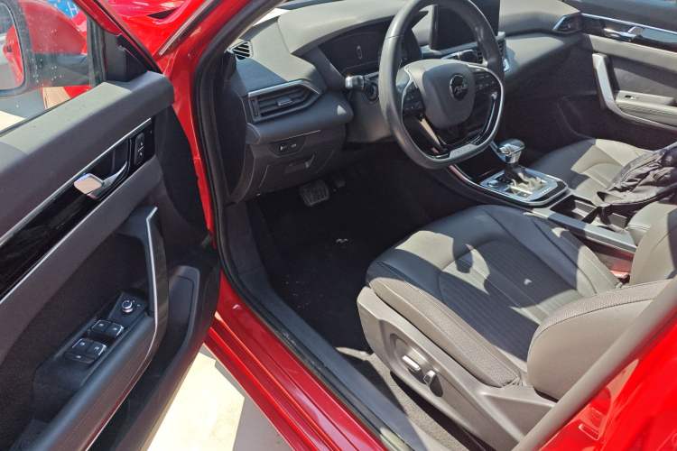 Used Dongfeng Aeolus Yixuan 2020 230T Automatic Advanced Edition Driver Seat