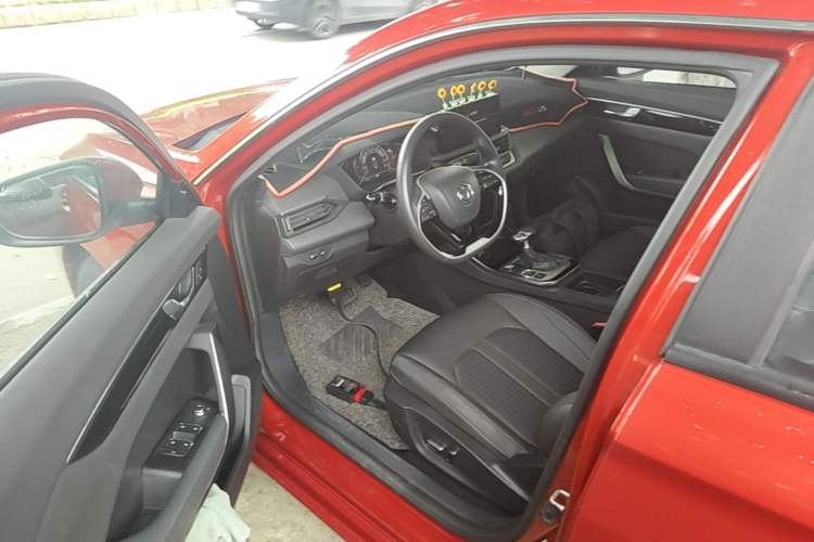 Used Dongfeng Aeolus Yixuan 2020 230T Automatic Advanced Edition Driver Seat