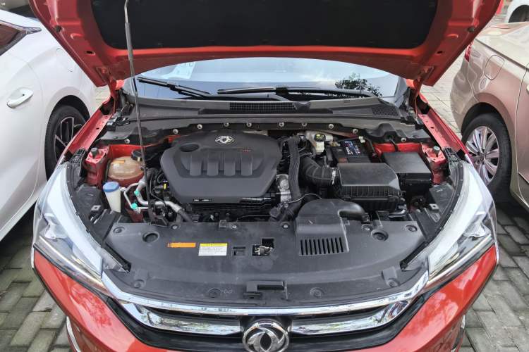 Used Dongfeng Aeolus Yixuan 2020 230T Automatic Advanced Edition Engine Bay