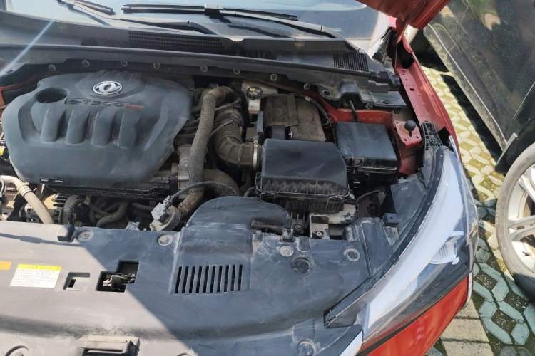 Used Dongfeng Aeolus Yixuan 2020 230T Automatic Advanced Edition Engine Bay Left