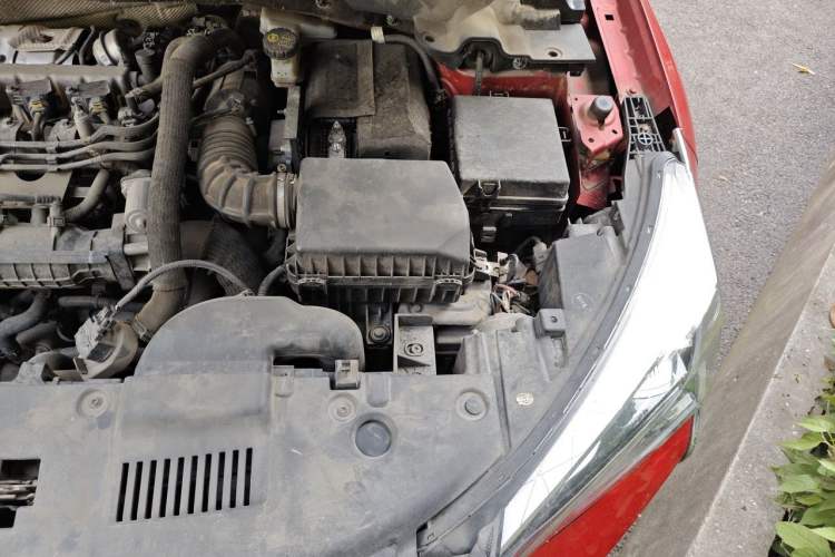 Used Dongfeng Aeolus Yixuan 2020 230T Automatic Cool Track Edition Engine Bay Left