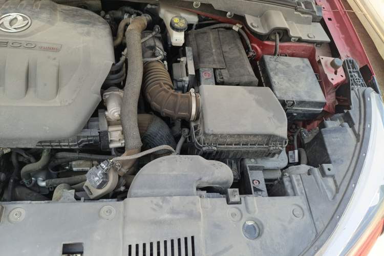 Used Dongfeng Aeolus Yixuan 2020 230T Automatic Dazzle Track Rider Edition Engine Bay Left