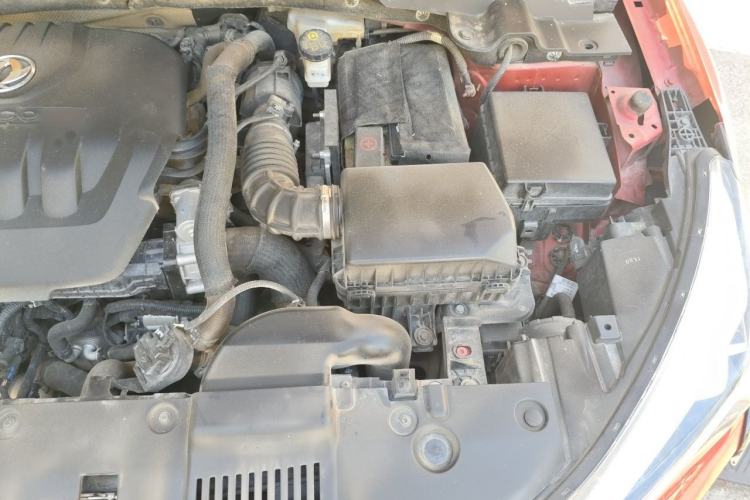Used Dongfeng Aeolus Yixuan 2020 230T Automatic Dazzle Track Rider Edition Engine Bay Left