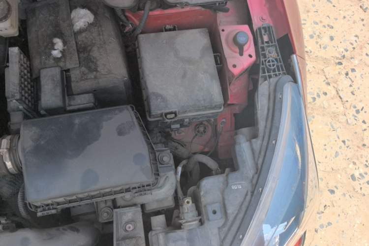 Used Dongfeng Aeolus Yixuan 2020 230T Automatic Cool Edition Engine Bay Left