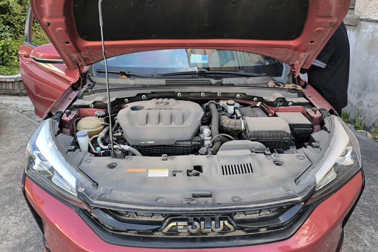 Used Dongfeng Aeolus Yixuan 2020 230T Automatic Dazzle Track Rider Edition Engine Bay