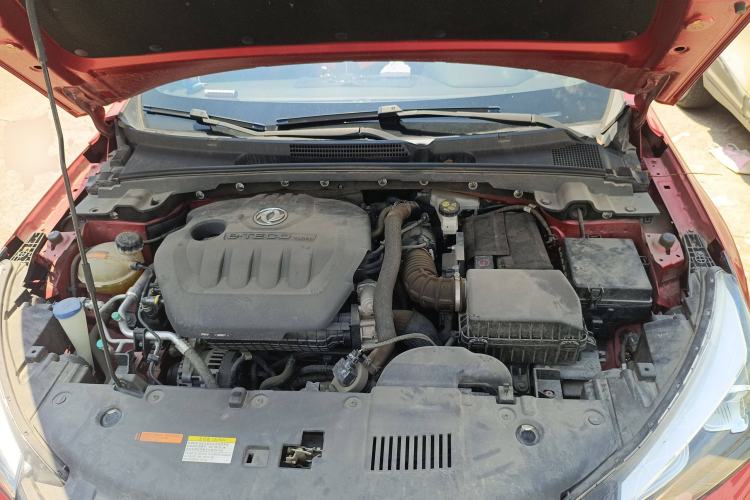 Used Dongfeng Aeolus Yixuan 2020 230T Automatic Dazzle Track Rider Edition Engine Bay