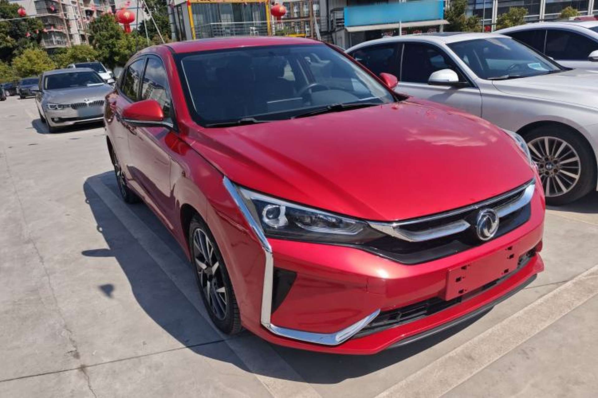 Used Dongfeng Aeolus Yixuan 2020 230T Automatic Advanced Edition Front Right 45 Deg