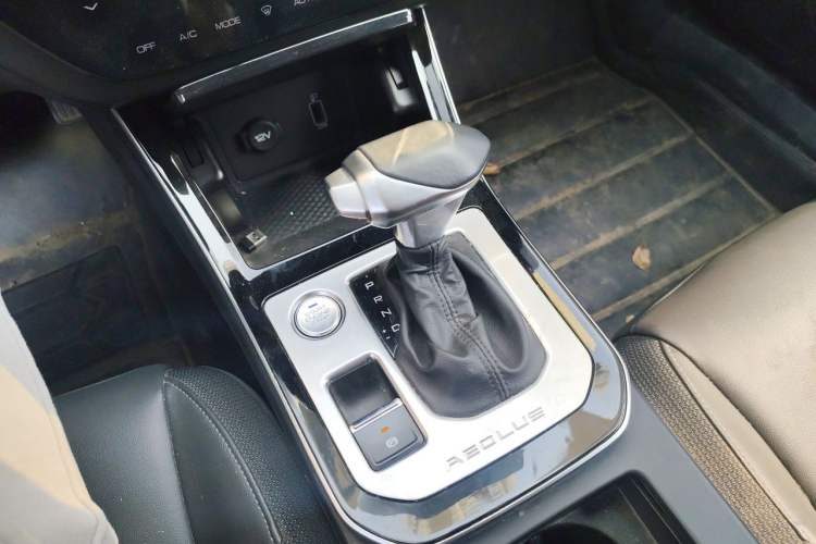 Used Dongfeng Aeolus Yixuan 2020 230T Automatic Advanced Edition Gear Lever