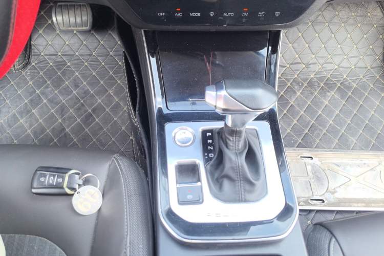 Used Dongfeng Aeolus Yixuan 2020 230T Automatic Advanced Edition Gear Lever