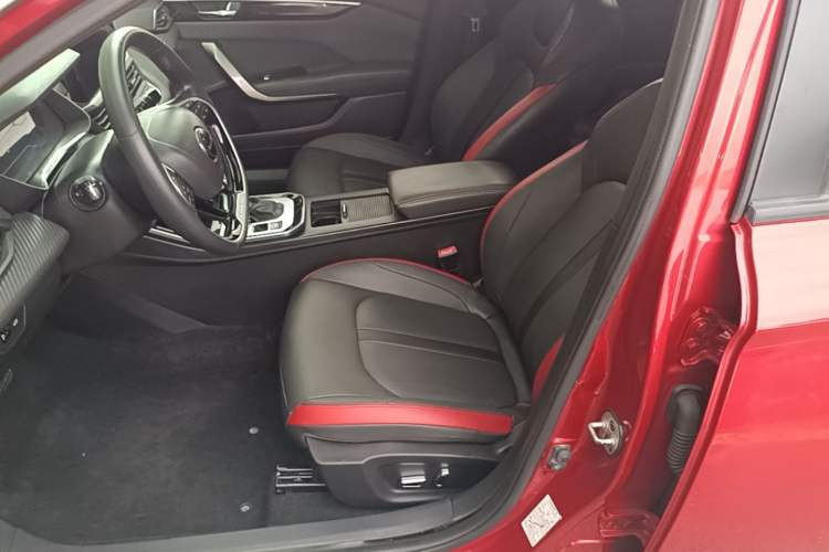 Used Dongfeng Aeolus Yixuan 2020 230T Automatic Glare-Proof Dark Knight Edition Left Front Seat