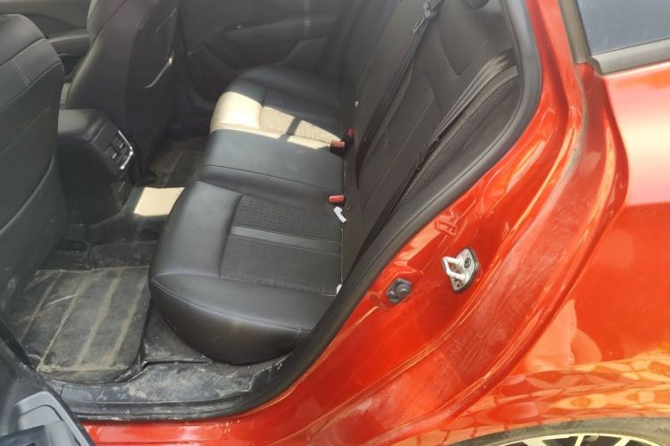 Used Dongfeng Aeolus Yixuan 2020 230T Automatic Advanced Edition Left Rear Seat
