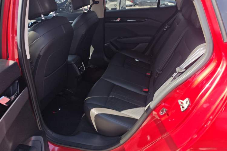 Used Dongfeng Aeolus Yixuan 2020 230T Automatic Advanced Edition Left Rear Seat