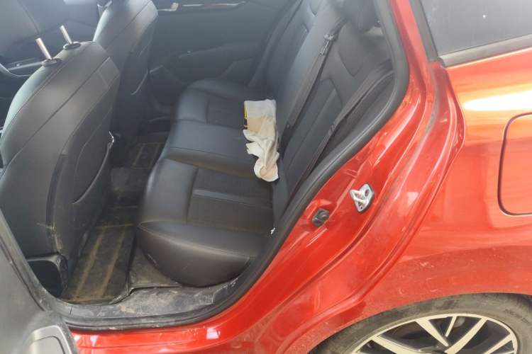 Used Dongfeng Aeolus Yixuan 2020 230T Automatic Advanced Edition Left Rear Seat