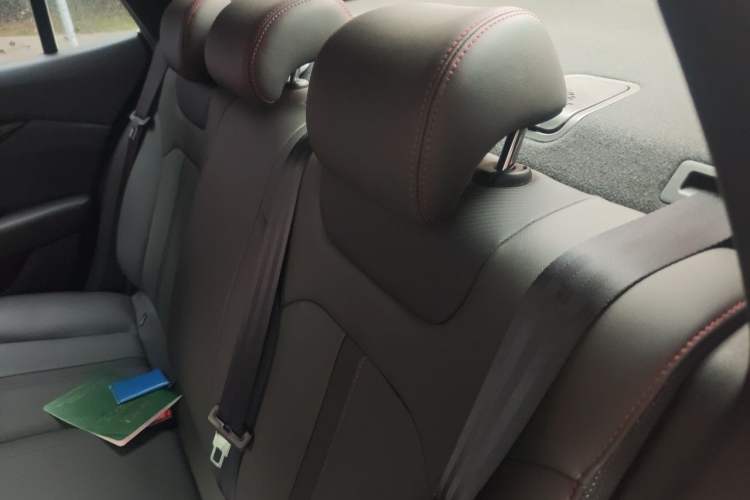 Used Dongfeng Aeolus Yixuan 2020 230T Automatic Cool Stylish Dark Knight Edition Left Rear Seat