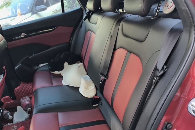 Used Dongfeng Aeolus Yixuan 2020 230T Automatic Dazzle Track Rider Edition Left Rear Seat