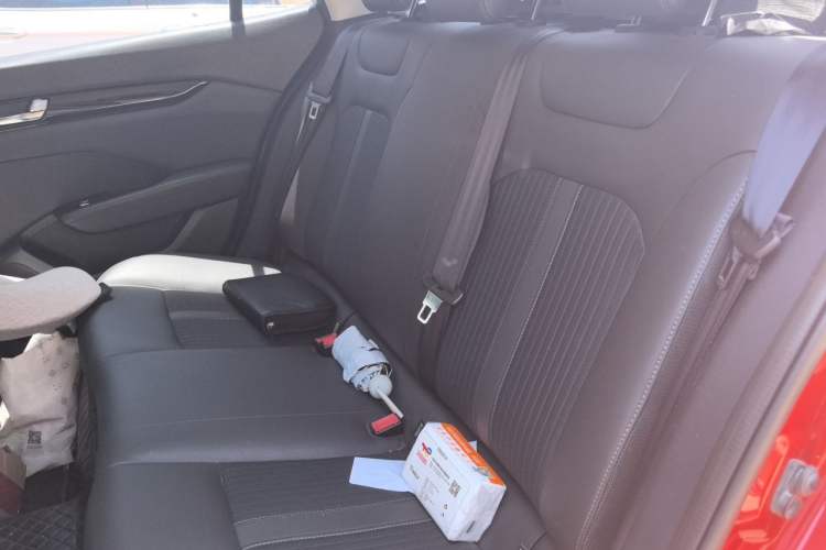 Used Dongfeng Aeolus Yixuan 2020 230T Automatic Cool Edition Left Rear Seat
