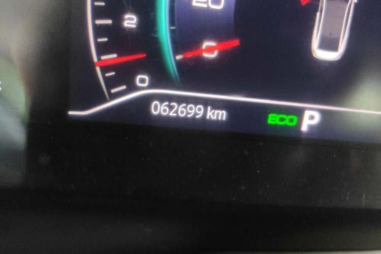 Used Dongfeng Aeolus Yixuan 2020 230T Automatic Cool Track Edition Odometer Close Up