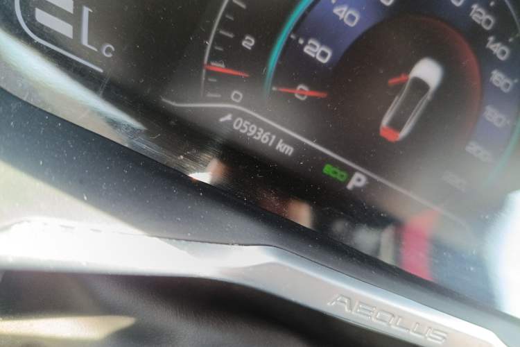 Used Dongfeng Aeolus Yixuan 2020 230T Automatic Dazzle Track Rider Edition Odometer Close Up