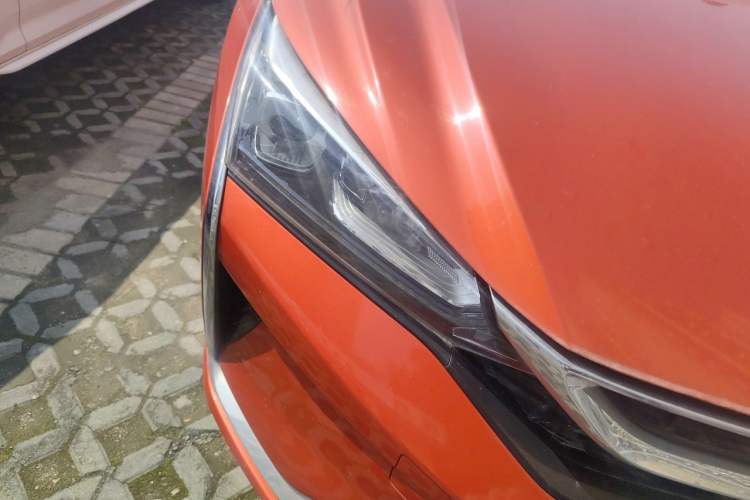Used Dongfeng Aeolus Yixuan 2020 230T Automatic Advanced Edition Right Front Headlight