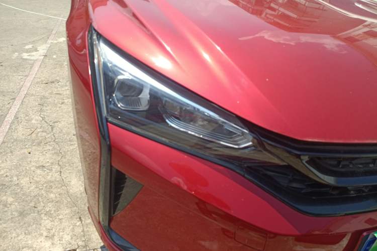 Used Dongfeng Aeolus Yixuan 2020 230T Automatic Dazzle Track Rider Edition Right Front Headlight