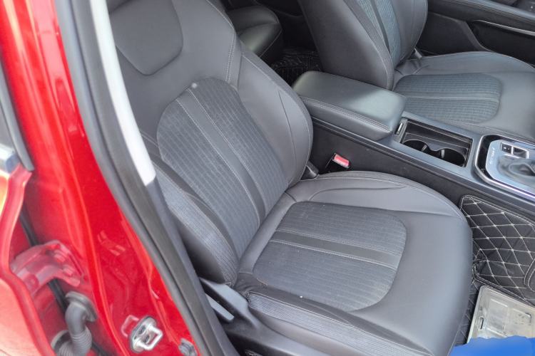 Used Dongfeng Aeolus Yixuan 2020 230T Automatic Advanced Edition Right Front Seat