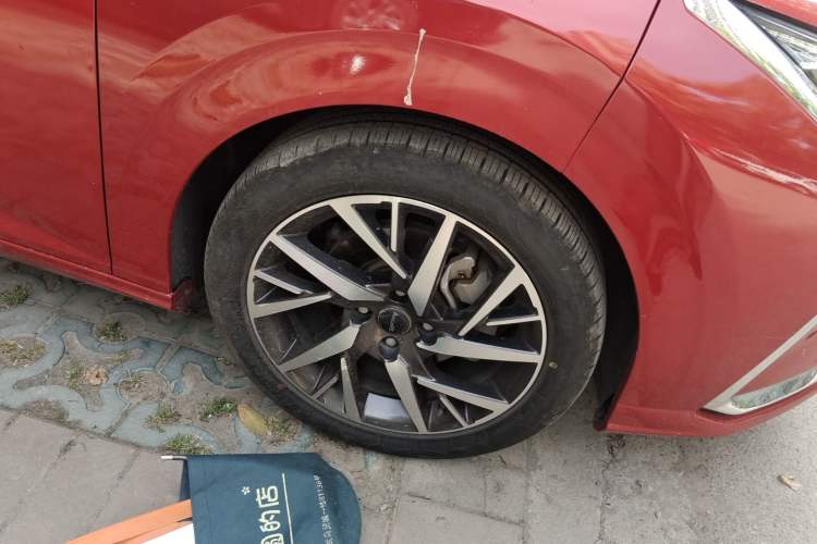 Used Dongfeng Aeolus Yixuan 2020 230T Automatic Cool Edition Right Front Wheel Hub