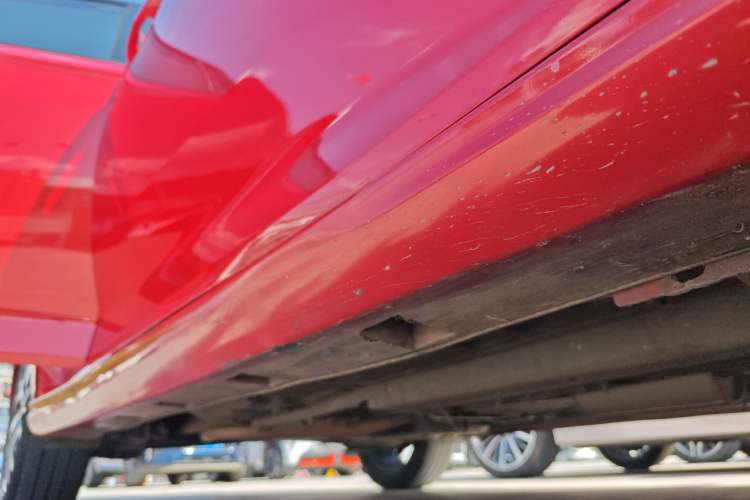 Used Dongfeng Aeolus Yixuan 2020 230T Automatic Advanced Edition Right Side Sill