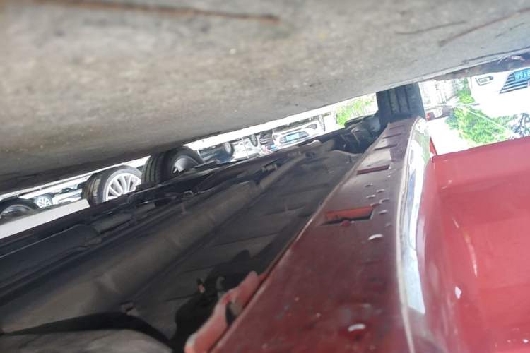 Used Dongfeng Aeolus Yixuan 2020 230T Automatic Advanced Edition Right Side Sill