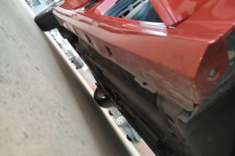 Used Dongfeng Aeolus Yixuan 2020 230T Automatic Advanced Edition Right Side Sill
