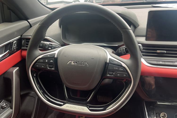 Used Dongfeng Aeolus Yixuan 2020 230T Automatic XuanYao Track Rider Edition Steering Wheel