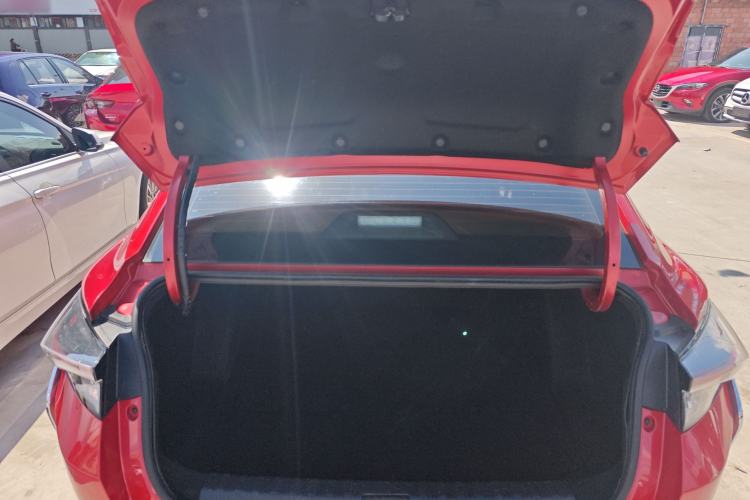 Used Dongfeng Aeolus Yixuan 2020 230T Automatic Advanced Edition Trunk