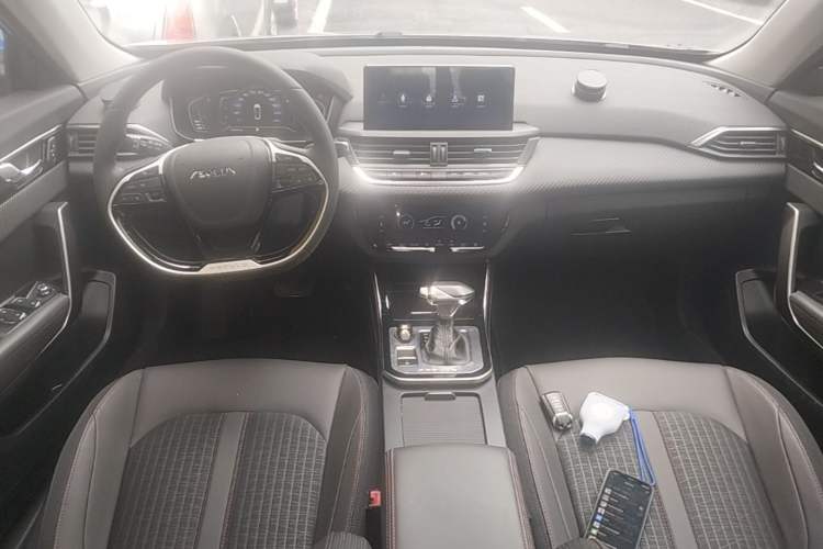 Used Dongfeng Aeolus Yixuan 2020 230T Automatic Cool Track Edition Center Console