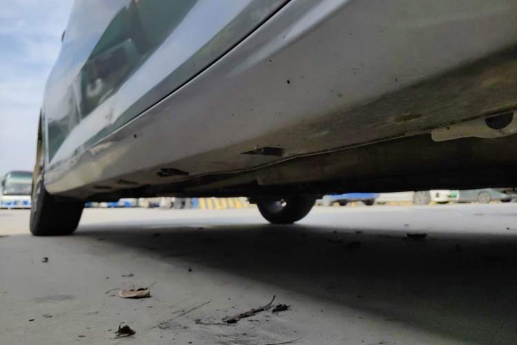 Used Dongfeng Aeolus Yixuan 2020 230T Automatic Advanced Edition Chassis Front Right